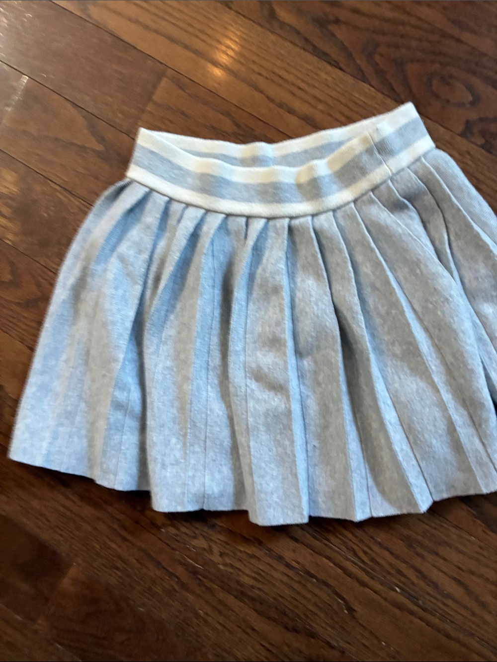 Aerie
Grey Sweater skirt